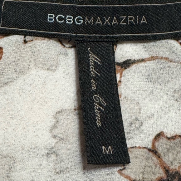 BCBG Maxazria Blouse Size Medium - Picture 3 of 9